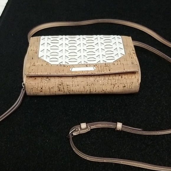 Stella & Dot Cork Crossbody Bag Geometric Design - Picture 2 of 13